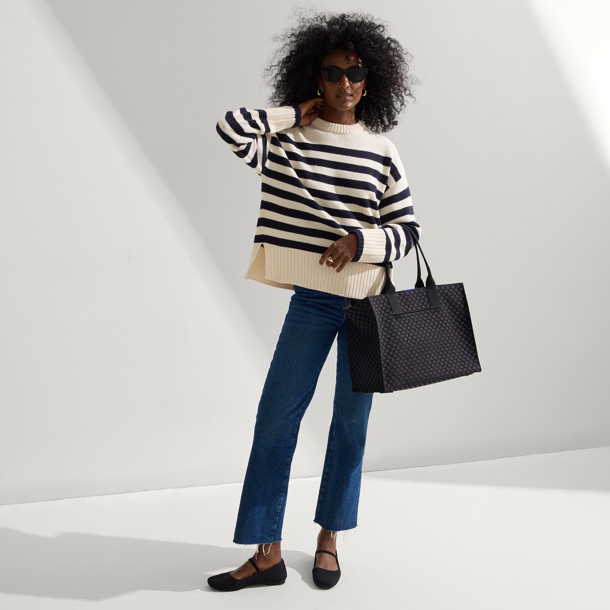 The Classic Tote - Black Sand - Image 10